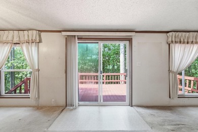 Bring your vision to this Greers Ferry Lake home on the - photo 21