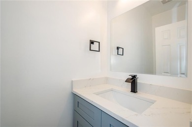 Beautifully Renovated 5 Bedroom 3.5 Bath Brick Front Home In The - photo 23