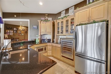 Lakefront, luxury, effortless are the best describing words for - photo 26