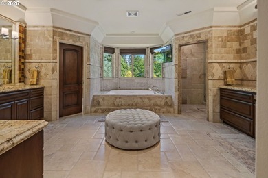 A once-in-a-generation legacy estate offering luxury living - photo 26