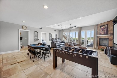 Lakefront, luxury, effortless are the best describing words for - photo 29