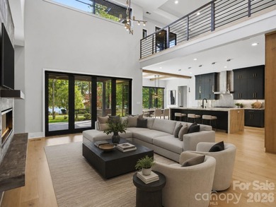 An award-winning contemporary residence set on approximately one - photo 2