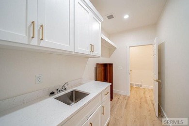 Country living meets modern flexibility in this beautiful new - photo 34