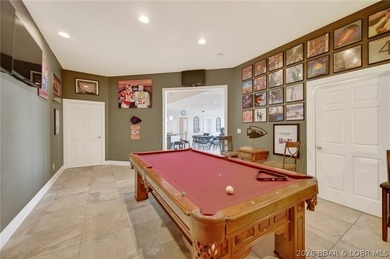 Lakefront, luxury, effortless are the best describing words for - photo 37