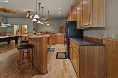 A once-in-a-generation legacy estate offering luxury living - photo 41