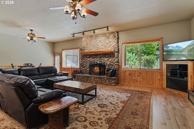 A once-in-a-generation legacy estate offering luxury living - photo 43