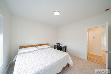 Country living meets modern flexibility in this beautiful new - photo 45