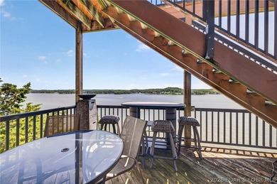 Lakefront, luxury, effortless are the best describing words for - photo 48