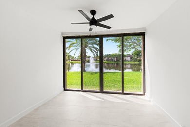 Stunning renovated downstairs 2/2 condo overlooking a beautiful - photo 14