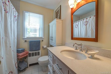This Nantucket Cape boasts beautiful waterviews overlooking - photo 17