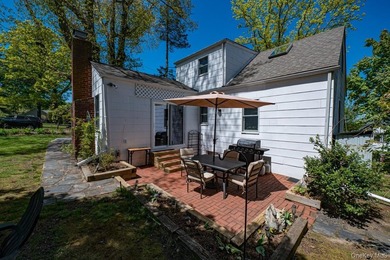This Nantucket Cape boasts beautiful waterviews overlooking - photo 29