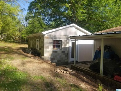 Great fixer upper with beautiful lot! This is a fantastic - photo 34