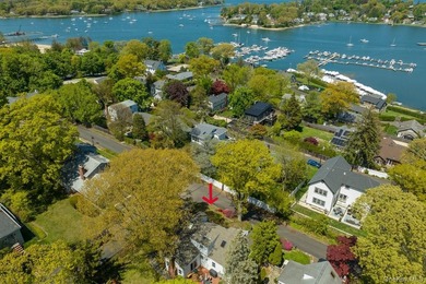 This Nantucket Cape boasts beautiful waterviews overlooking - photo 38