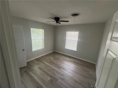 Welcome to this beautiful modern house to buy close to - photo 10