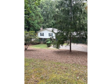 Lake Lanier Home For Sale in Gainesville Georgia