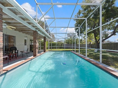 NO FLOOD ZONE- Welcome to highly desirable North Cutler Bay & - photo 3