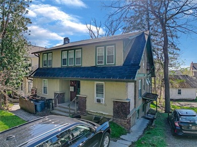 Great Investment with creative potential! A favored and highly - photo 2