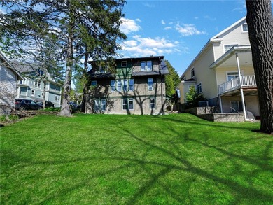 Great Investment with creative potential! A favored and highly - photo 6