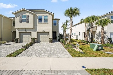 (private lake, pond, coastal) Townhome/Townhouse For Sale in Lutz Florida