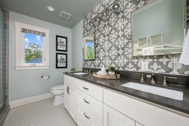 Welcome to an exceptional waterfront retreat on the peaceful - photo 21