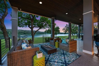 Welcome to an exceptional waterfront retreat on the peaceful - photo 33