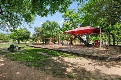 Welcome to an exceptional waterfront retreat on the peaceful - photo 38