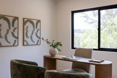 Welcome to this beautifully reimagined 4 bedroom, 2.5 bathroom - photo 50