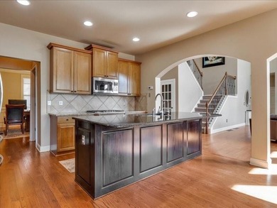 SELLER OFFERS $10,000 CLOSING COST INCENTIVE WITH A FULL PRICE - photo 11