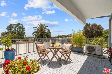 631 Pier Ave presents a rare opportunity to acquire a - photo 12