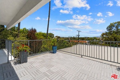 631 Pier Ave presents a rare opportunity to acquire a - photo 13