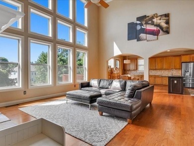 SELLER OFFERS $10,000 CLOSING COST INCENTIVE WITH A FULL PRICE - photo 17