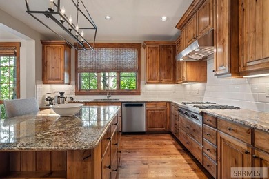Welcome home - where unmatched luxury meets the untamed beauty - photo 18