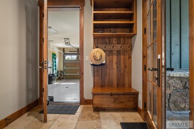 Welcome home - where unmatched luxury meets the untamed beauty - photo 20