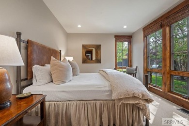 Welcome home - where unmatched luxury meets the untamed beauty - photo 23