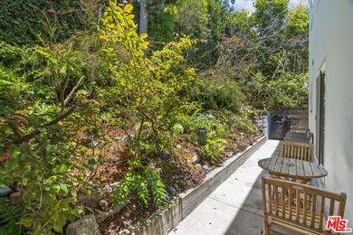 631 Pier Ave presents a rare opportunity to acquire a - photo 26