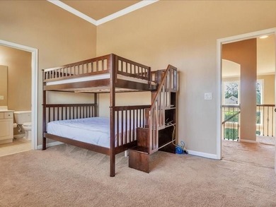 SELLER OFFERS $10,000 CLOSING COST INCENTIVE WITH A FULL PRICE - photo 30
