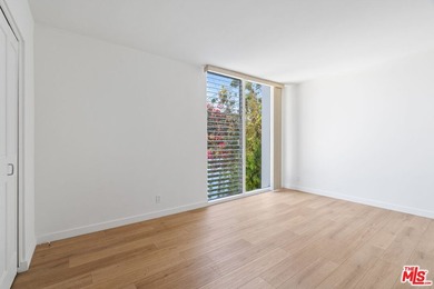 631 Pier Ave presents a rare opportunity to acquire a - photo 31