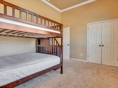 SELLER OFFERS $10,000 CLOSING COST INCENTIVE WITH A FULL PRICE - photo 31