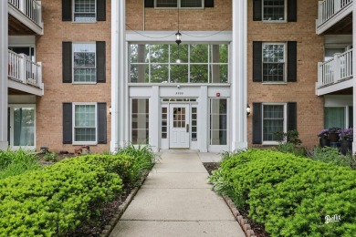 Lake Home Sale Pending in Rolling Meadows, Illinois
