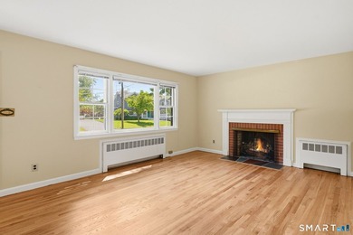 Privately sited on a flat .39-acre lot with mature landscaping - photo 8