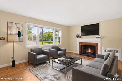 Privately sited on a flat .39-acre lot with mature landscaping - photo 9
