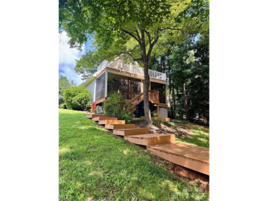 Lake Home For Sale in Mount Gilead, North Carolina