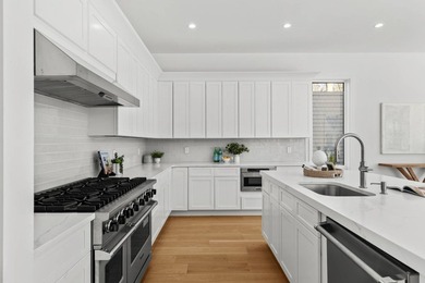 This spectacular new construction home in Sag Harbor, designed - photo 7
