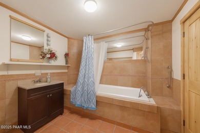 Location, privacy and big-sky views all come together on this