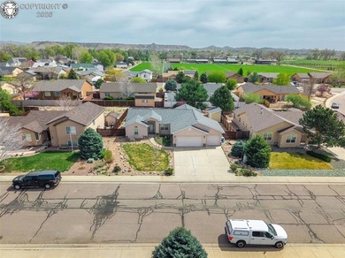 Clean, well cared for, and move-in ready, this beautiful - photo 33