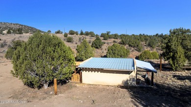 Location, privacy and big-sky views all come together on this