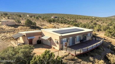 Location, privacy and big-sky views all come together on this