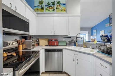 Private In-Law Suite with Separate Entrance! This truly - photo 11