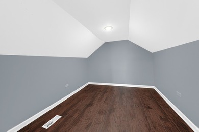 Charming, fully-renovated home on awaits! NEW flooring, NEW - photo 11