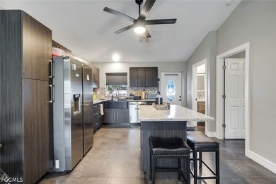 Private In-Law Suite with Separate Entrance! This truly - photo 15